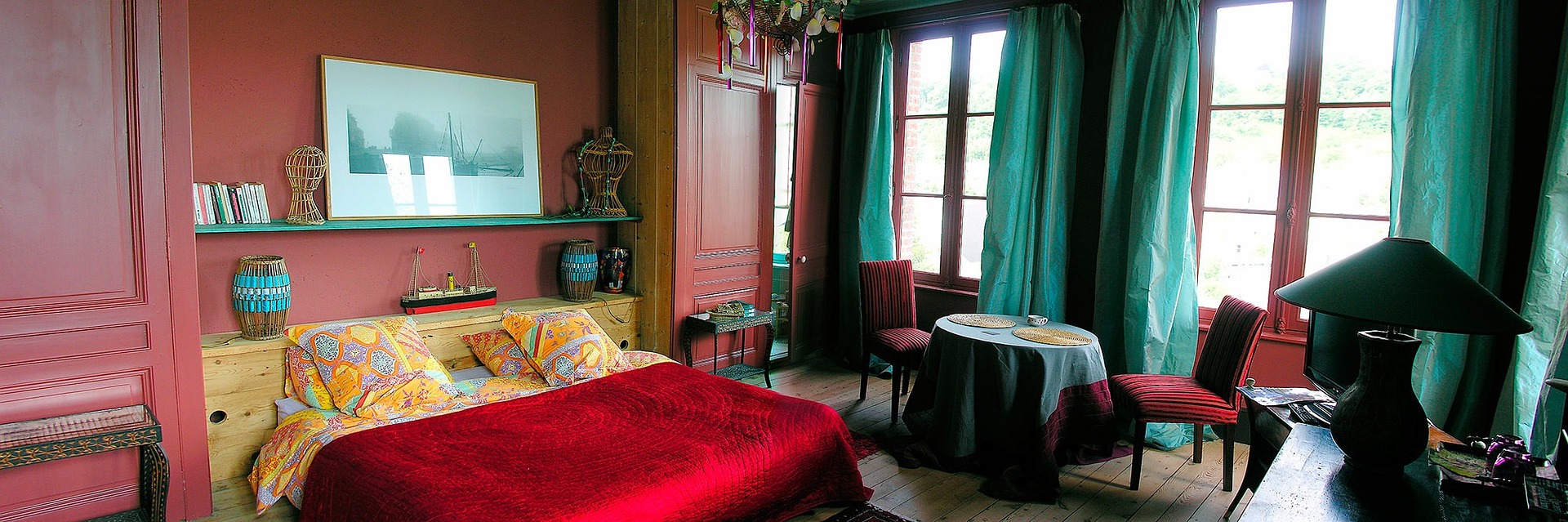 room-287610_1920